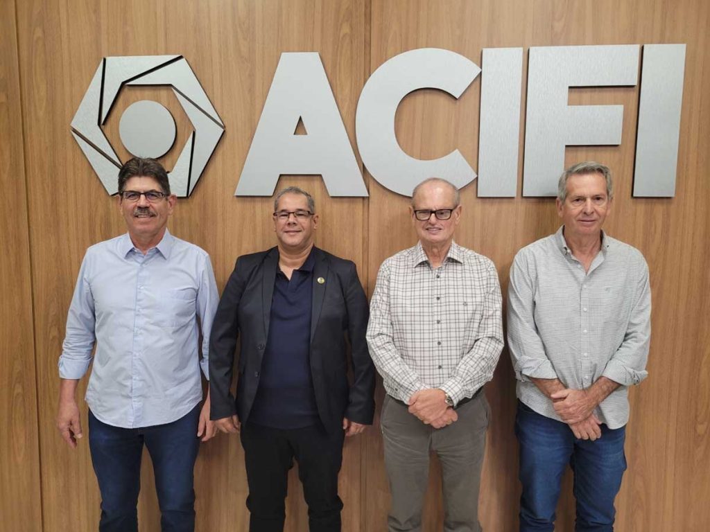 Edmilson Iareski é eleito presidente da ACIFI para gestão 2026–2028