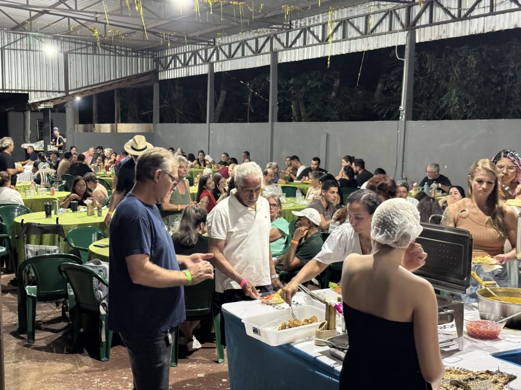 Festival do Peixe da APEFOZ reúne comunidade e destaca gastronomia regional em Foz do Iguaçu
