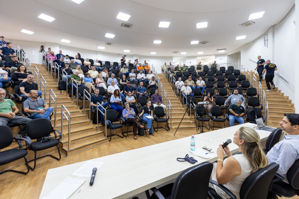 Fórum de Turismo Náutico avança na construção de plano para desenvolver o Lago de Itaipu