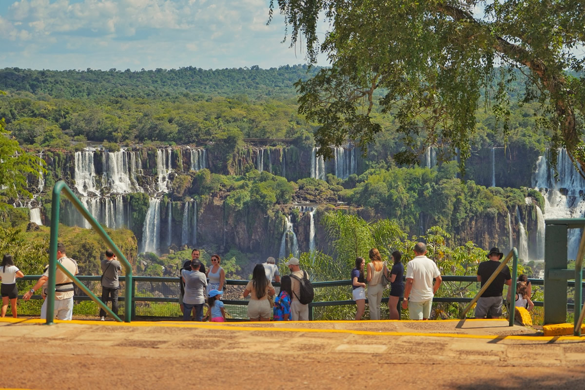 Parque Nacional do Iguaçu registra mais de 38 mil visitantes no feriado prolongado