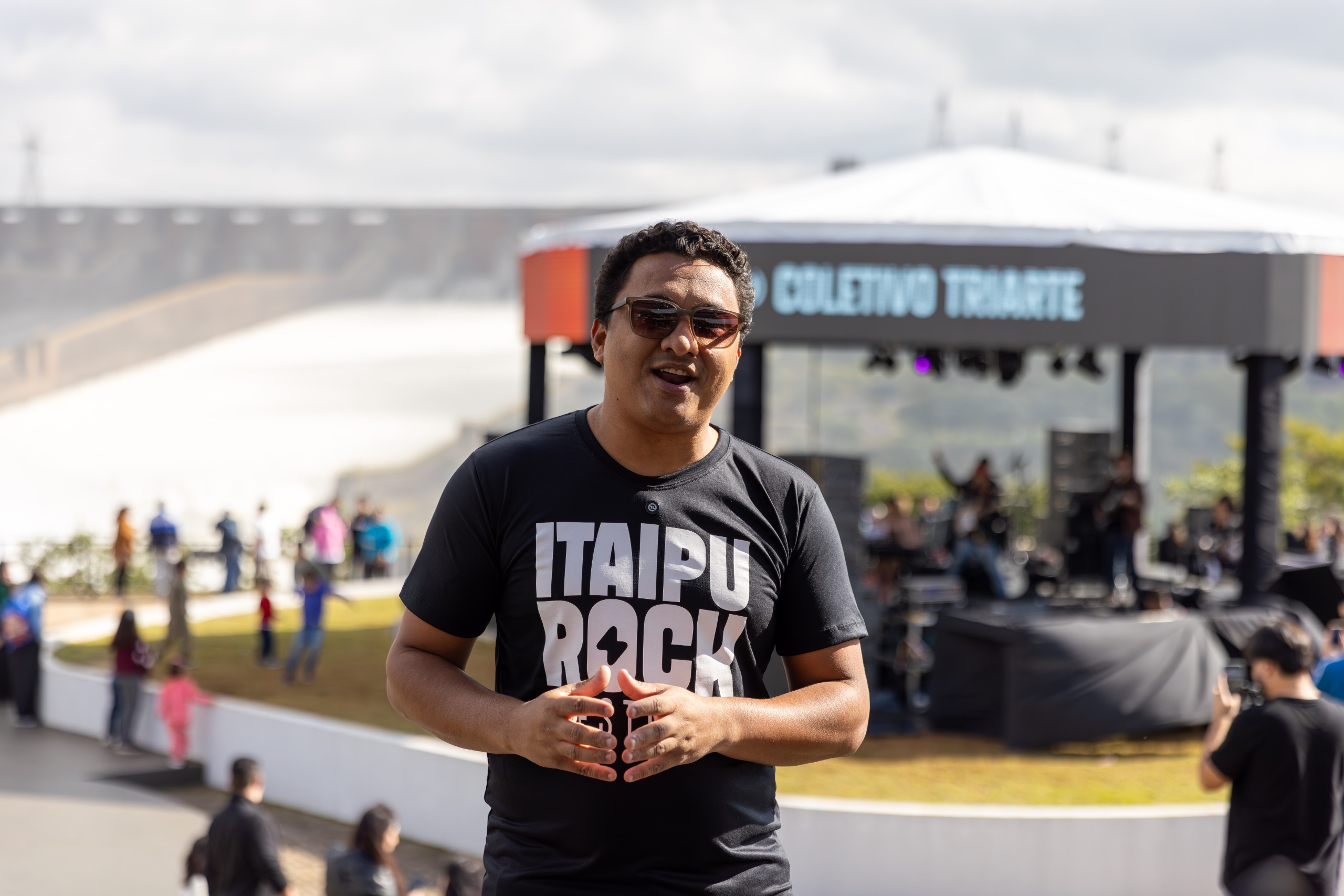 Itaipu Rock Festival reúne mais de 5 mil pessoas em sua primeira edição no Mirante do Vertedouro