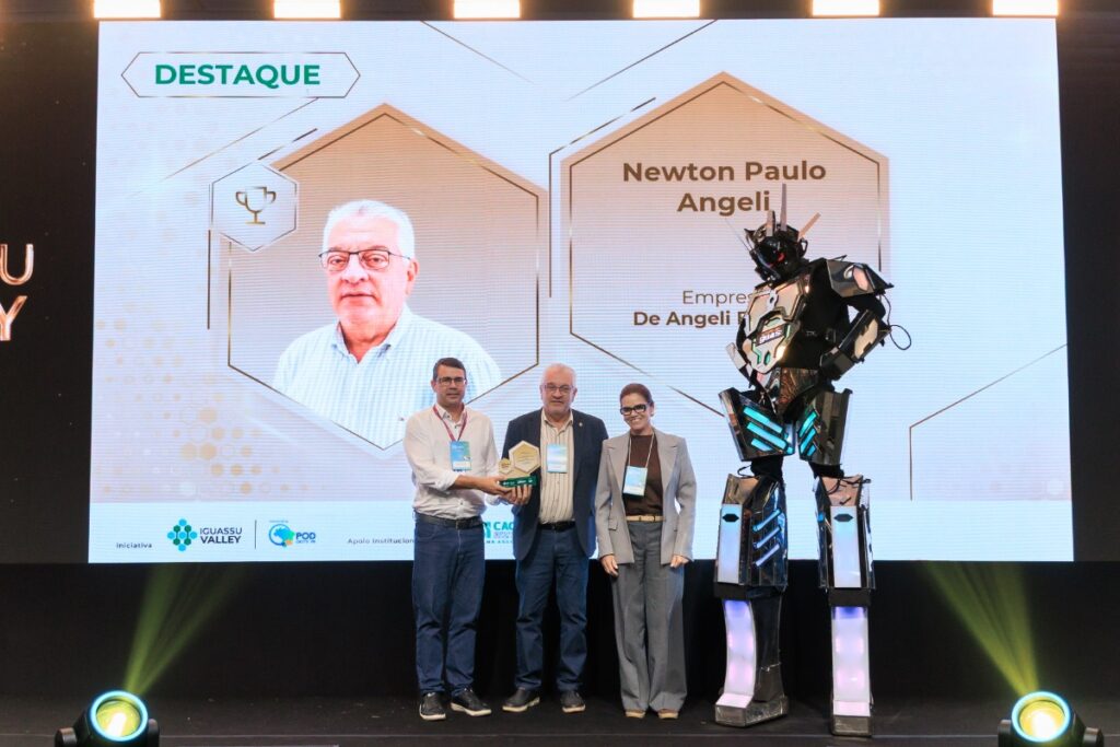 Paulo Angeli é eleito Personalidade Destaque em Inovação no Prêmio Iguassu Valley 2026